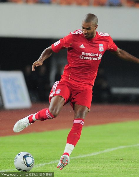 浙江稠州训练开放日；赛前远射贴柱引欢呼；英超在即；资深球员宣示担当